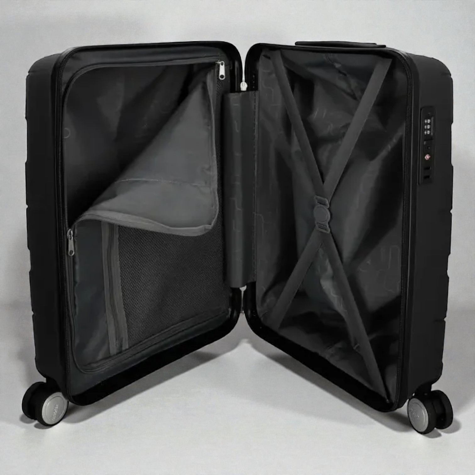 Valija Atlas Carry on Black